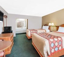 Super 8 Greensboro Room