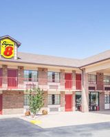 Super 8 Clinton