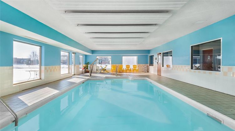 Super 8 Kokomo Pool