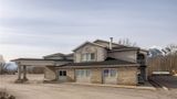 <b>Super 8 Golden Exterior</b>. Images powered by <a href="https://iceportal.shijigroup.com/" title="IcePortal" target="_blank">IcePortal</a>.