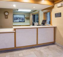 Super 8 Remington Lobby