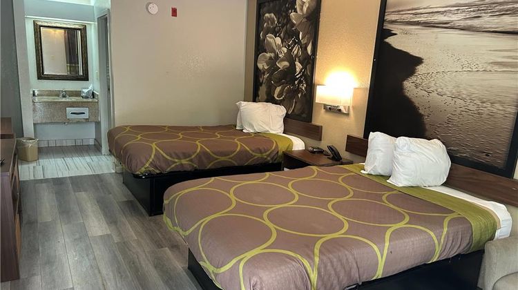 Super 8 Fayetteville Room