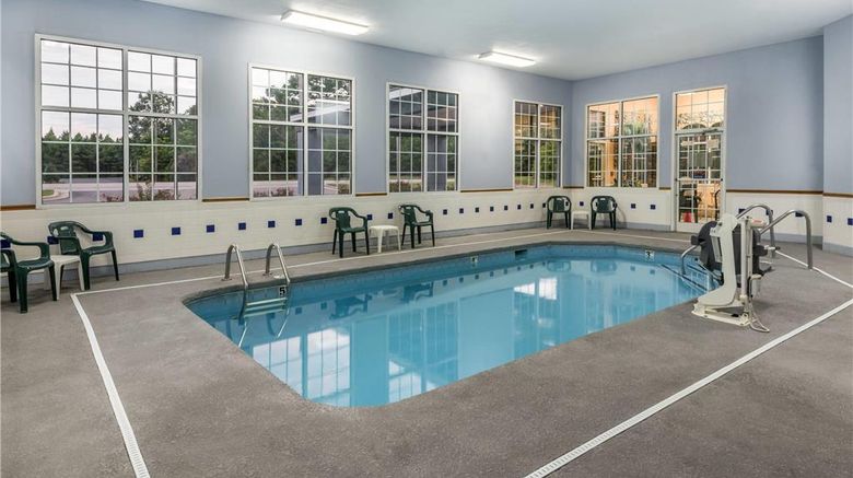 <b>Super 8 Fayetteville Pool</b>. Images powered by <a href="https://iceportal.shijigroup.com/" title="IcePortal" target="_blank">IcePortal</a>.