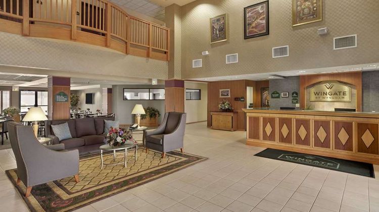 Wingate by Wyndham Pueblo Lobby