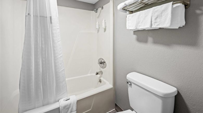 <b>Super 8 Kingsport I-81 Room</b>. Images powered by <a href="https://iceportal.shijigroup.com/" title="IcePortal" target="_blank">IcePortal</a>.