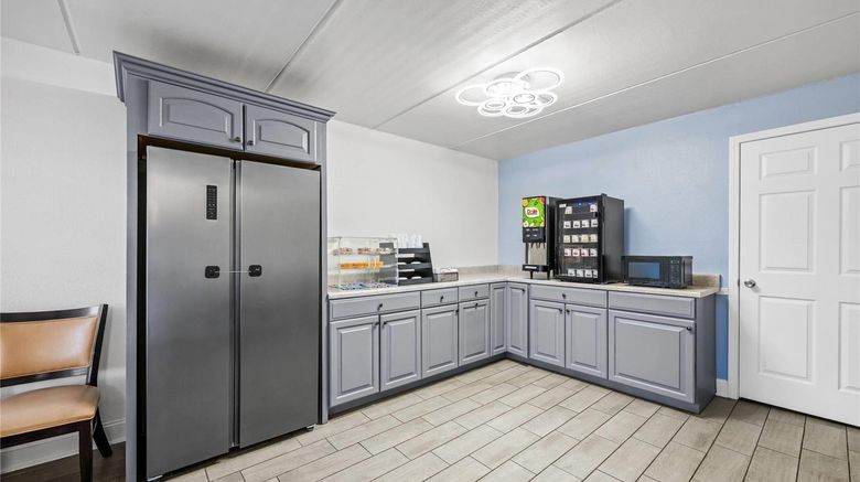 <b>Super 8 Kingsport I-81 Other</b>. Images powered by <a href="https://iceportal.shijigroup.com/" title="IcePortal" target="_blank">IcePortal</a>.