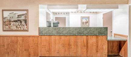 Super 8 Wickenburg Lobby