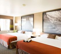 Super 8 Wickenburg Room