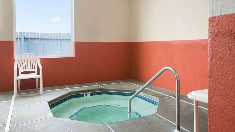 <b>Super 8 Bellingham Airport/Ferndale Pool</b>. Images powered by <a href="https://iceportal.shijigroup.com/" title="IcePortal" target="_blank">IcePortal</a>.