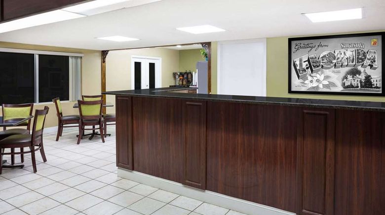<b>Super 8 Sarasota/Bradenton Area Lobby</b>. Images powered by <a href="https://iceportal.shijigroup.com/" title="IcePortal" target="_blank">IcePortal</a>.