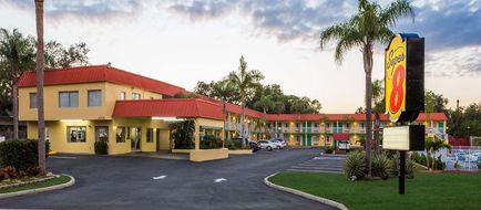 Super 8 Sarasota/Bradenton Area Exterior