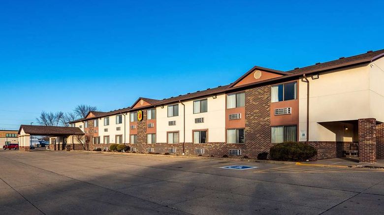 <b>Super 8 Oelwein Exterior</b>. Images powered by <a href="https://iceportal.shijigroup.com/" title="IcePortal" target="_blank">IcePortal</a>.