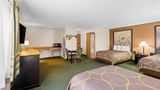 Super 8 Jefferson Suite