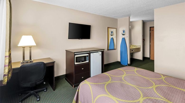<b>Super 8 Jefferson Room</b>. Images powered by <a href="https://iceportal.shijigroup.com/" title="IcePortal" target="_blank">IcePortal</a>.