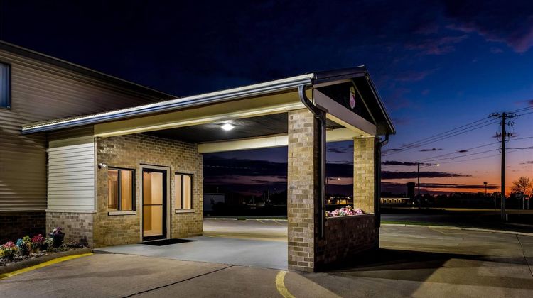 Super 8 Jefferson Exterior