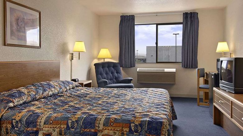 <b>Super 8 The Dalles Room</b>. Images powered by <a href="https://iceportal.shijigroup.com/" title="IcePortal" target="_blank">IcePortal</a>.