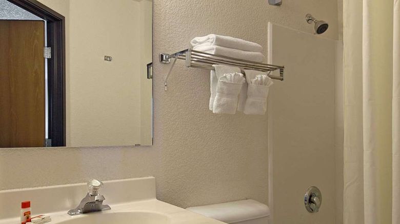 <b>Super 8 The Dalles Room</b>. Images powered by <a href="https://iceportal.shijigroup.com/" title="IcePortal" target="_blank">IcePortal</a>.