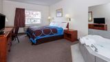 Super 8 Edmonton/West Suite