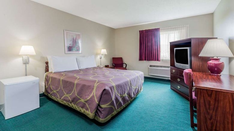 <b>Super 8 Jerseyville Room</b>. Images powered by <a href="https://iceportal.shijigroup.com/" title="IcePortal" target="_blank">IcePortal</a>.