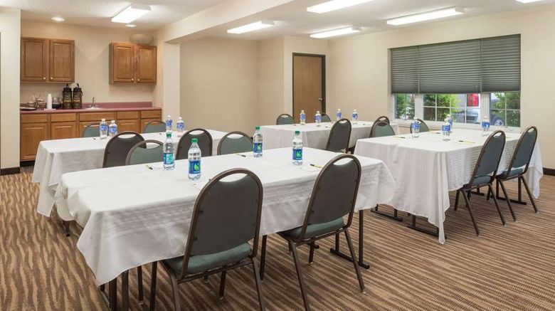<b>Super 8 Jerseyville Meeting</b>. Images powered by <a href="https://iceportal.shijigroup.com/" title="IcePortal" target="_blank">IcePortal</a>.
