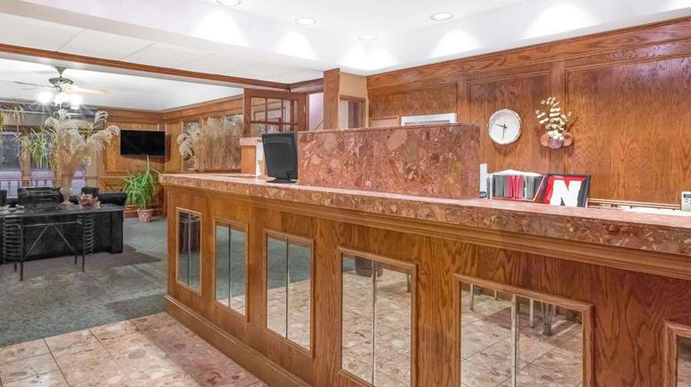 <b>Knights Inn & Suites South Sioux City Lobby</b>. Images powered by <a href="https://iceportal.shijigroup.com/" title="IcePortal" target="_blank">IcePortal</a>.