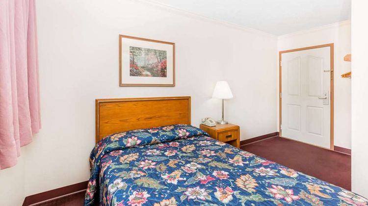 Knights Inn & Suites South Sioux City Room