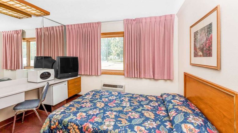 <b>Knights Inn & Suites South Sioux City Room</b>. Images powered by <a href="https://iceportal.shijigroup.com/" title="IcePortal" target="_blank">IcePortal</a>.