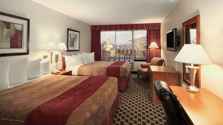 Travelodge Nanaimo Room
