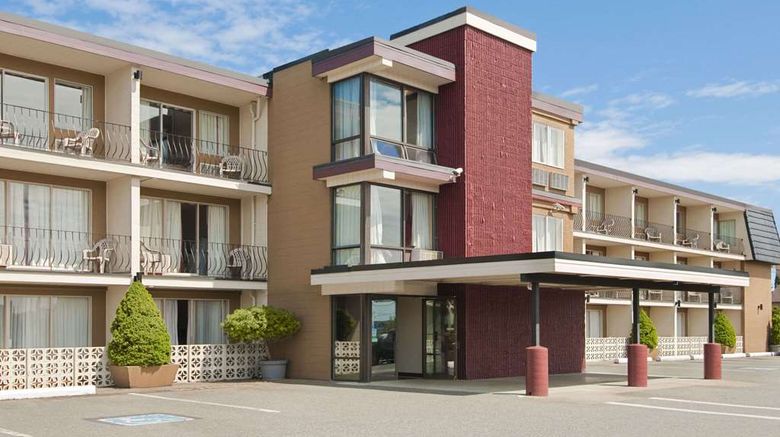 Travelodge Nanaimo Exterior. Images powered by <a href="https://iceportal.shijigroup.com" target="_blank" rel="noopener">Ice Portal</a>.