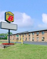 Super 8 Kenmore/Niagara Falls Area