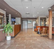 Ramada Langley/Surrey Lobby