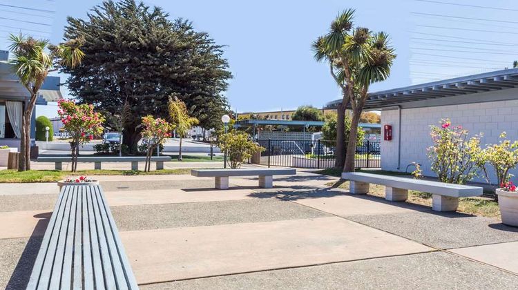 Travelodge San Francisco Airport North Exterior