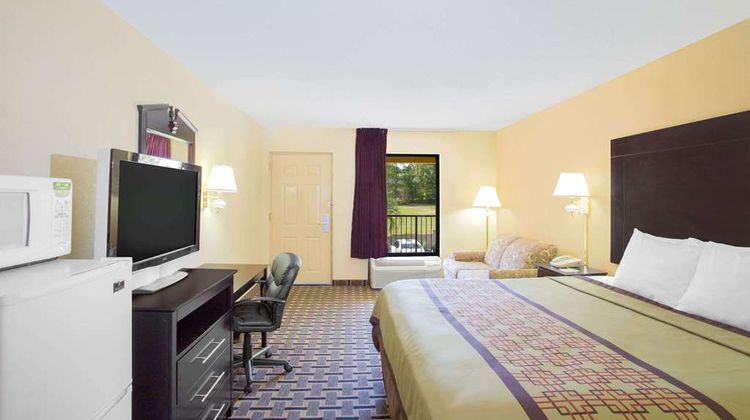 Days Inn Andalusia Room