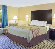 Days Inn Andalusia Room