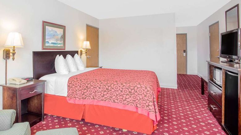 <b>Days Inn Lake Village Room</b>. Images powered by <a href="https://iceportal.shijigroup.com/" title="IcePortal" target="_blank">IcePortal</a>.