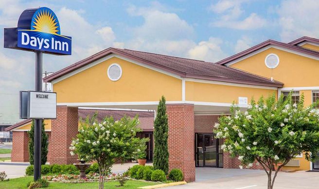 Days Inn Lake Village Exterior