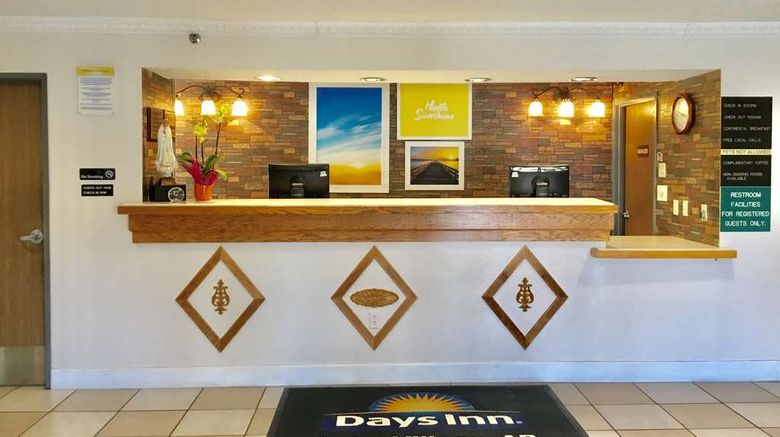 <b>Days Inn Lake Village Lobby</b>. Images powered by <a href="https://iceportal.shijigroup.com/" title="IcePortal" target="_blank">IcePortal</a>.