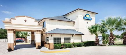 Days Inn Arlington Exterior