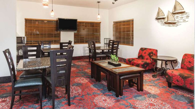 <b>Days Inn Arlington Other</b>. Images powered by <a href="https://iceportal.shijigroup.com/" title="IcePortal" target="_blank">IcePortal</a>.