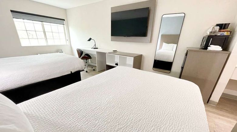 <b>Days Inn Arlington Room</b>. Images powered by <a href="https://iceportal.shijigroup.com/" title="IcePortal" target="_blank">IcePortal</a>.
