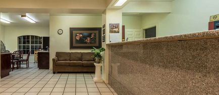 Super 8 Greenville Lobby