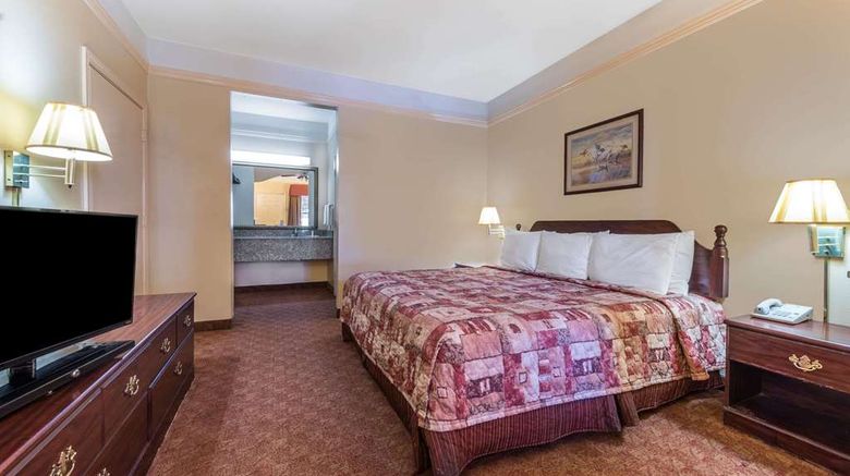 <b>Super 8 Greenville Room</b>. Images powered by <a href="https://iceportal.shijigroup.com/" title="IcePortal" target="_blank">IcePortal</a>.