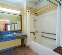 Super 8 Greenville Room