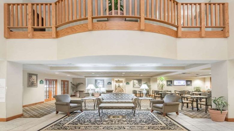 <b>Wingate by Wyndham DFW / North Irving Lobby</b>. Images powered by <a href="https://iceportal.shijigroup.com/" title="IcePortal" target="_blank">IcePortal</a>.