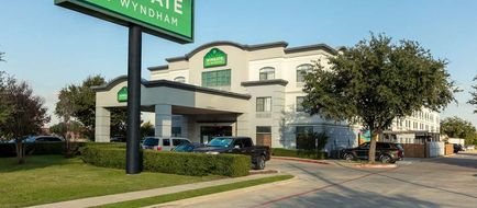 Wingate by Wyndham DFW / North Irving Exterior