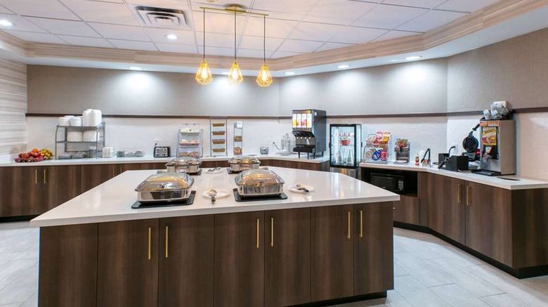 <b>Wingate by Wyndham DFW / North Irving Restaurant</b>. Images powered by <a href="https://iceportal.shijigroup.com/" title="IcePortal" target="_blank">IcePortal</a>.