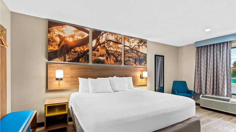 <b>Days Inn Bainbridge Suite</b>. Images powered by <a href="https://iceportal.shijigroup.com/" title="IcePortal" target="_blank">IcePortal</a>.