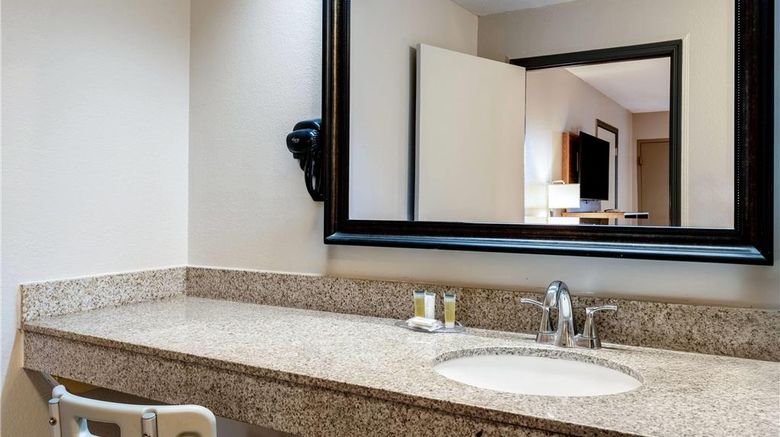 <b>Days Inn Bainbridge Room</b>. Images powered by <a href="https://iceportal.shijigroup.com/" title="IcePortal" target="_blank">IcePortal</a>.