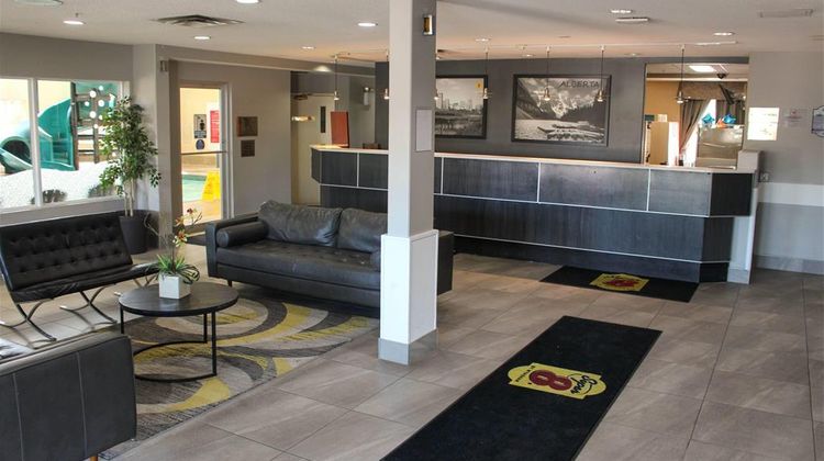 Super 8 Hotel Edmonton South Lobby