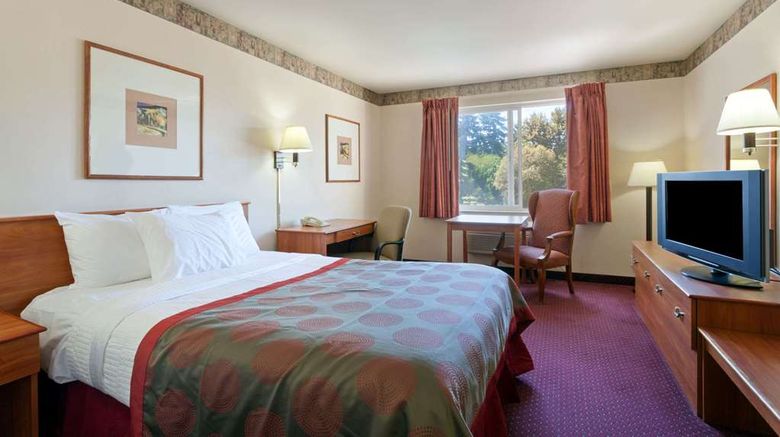 <b>Ramada SeaTac Airport North Room</b>. Images powered by <a href="https://iceportal.shijigroup.com/" title="IcePortal" target="_blank">IcePortal</a>.